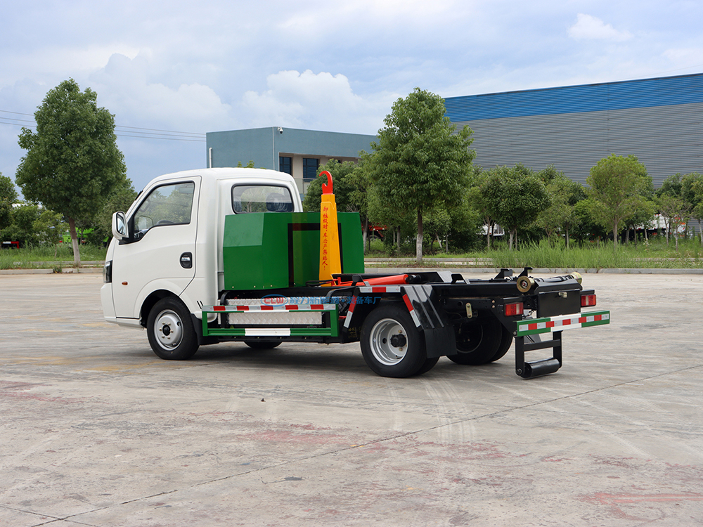 CL5040ZXXB新能源东风纯电动勾臂垃圾车