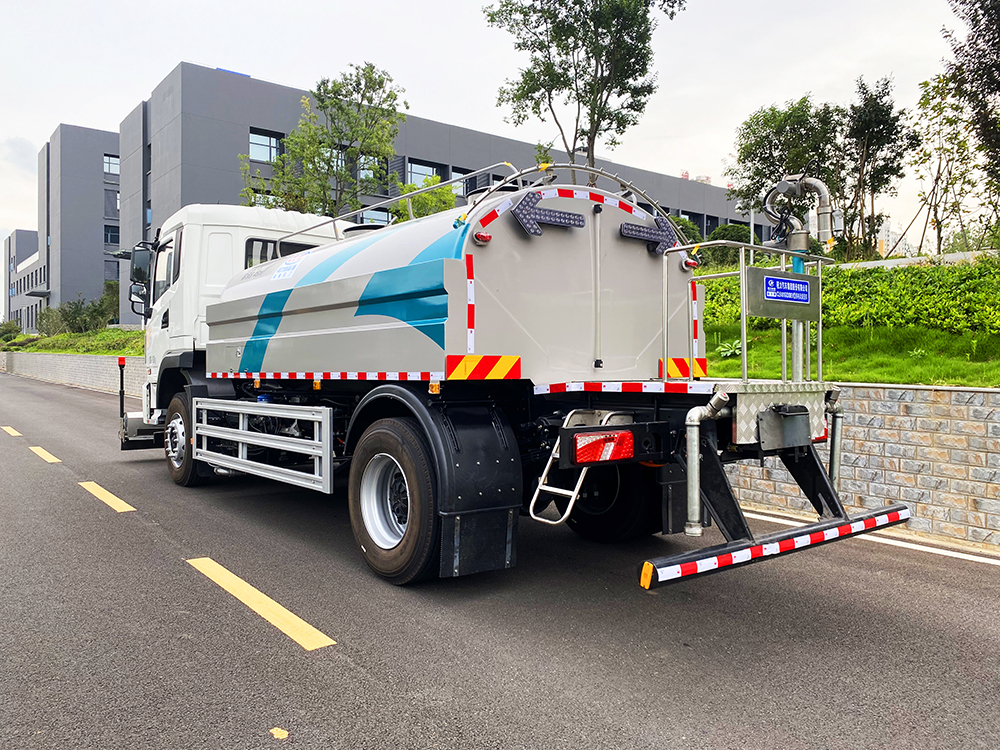 CL5181GQXB新能源比亚迪T8纯电动清洗车