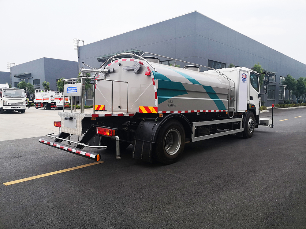 CL5183GQXB新能源福田纯电动清洗车