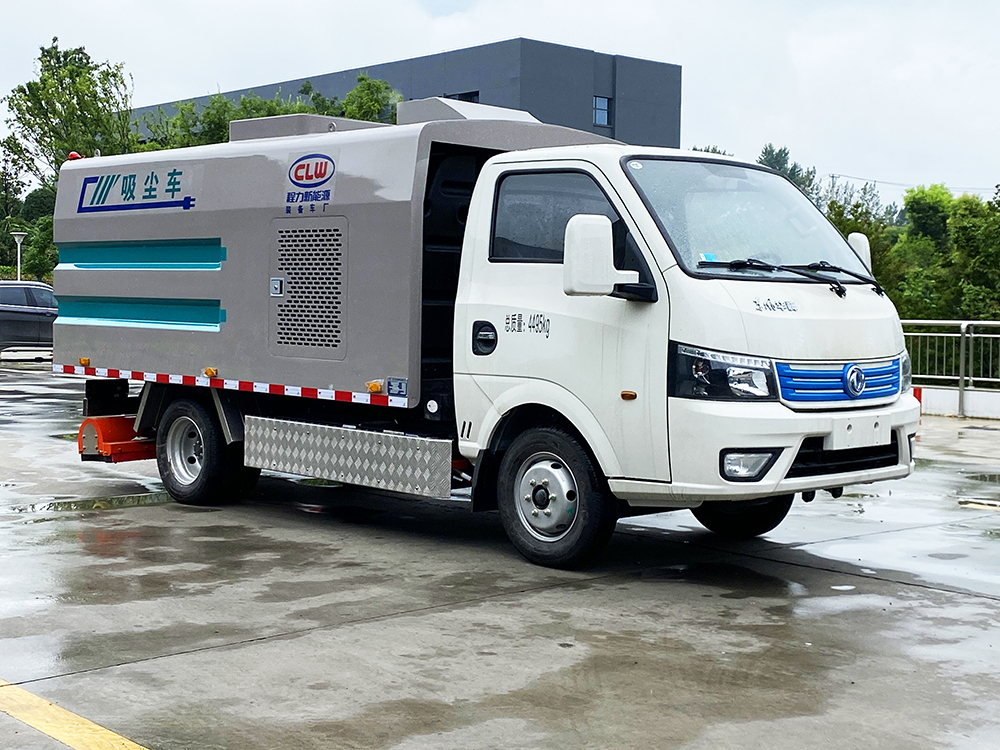 CL5040TXCB新能源东风华神3.5方纯电动吸尘车