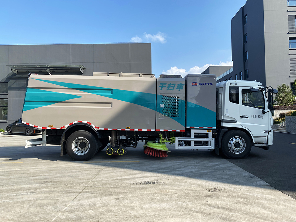 CL5180TXCB新能源东风天锦纯电动干扫吸尘车