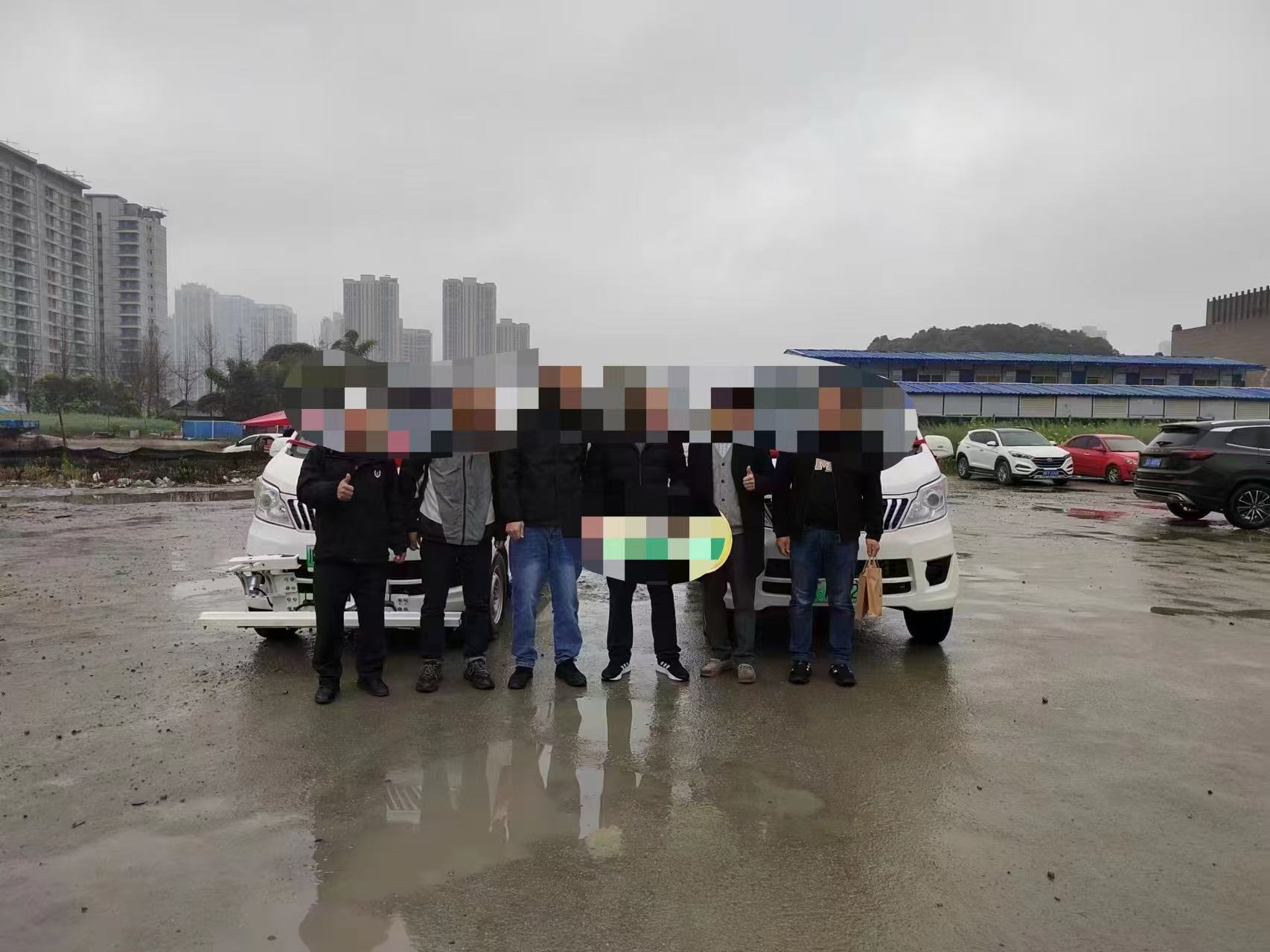 新能源垃圾车登场，垃圾处理效率飙升，环保指数直线上扬